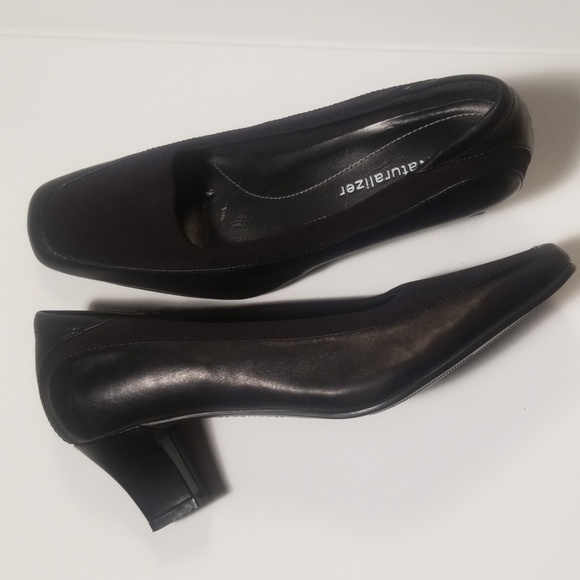 Naturalizer Black Leather Square Toe Kitten Heels - Picture 3 of 3